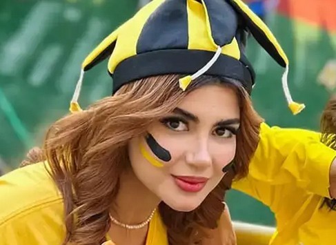  تصاویر دختران هوادار فجر سپاسی شیراز حاشیه ساز شد