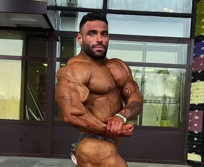 ایمان رضایی؛ بدنساز لرستانی با عضلات ساق پای منحصر به فرد معروف به «غول الیگودرز» که اسکوات ۴۰۰ کیلویی را دو بار تکرار کرد 