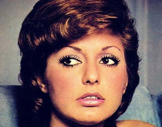  (ویدئو) حال گوگوش وخیم شد؛ او به سختی صحبت می‌کند