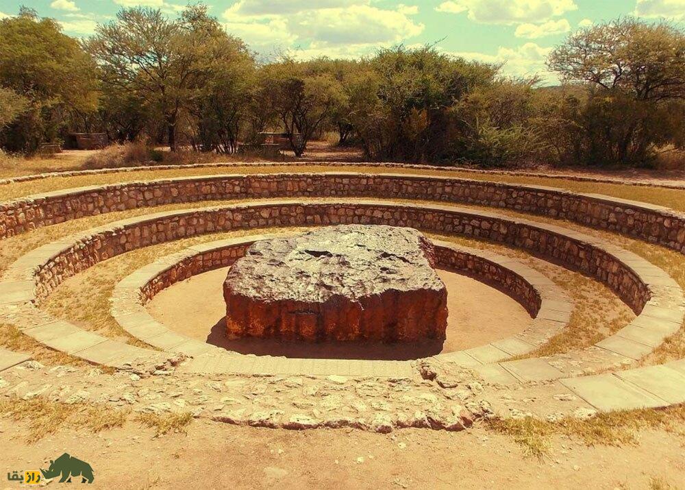 اندازه بزرگترین شهاب سنگی که به زمین خورد چقدر است و کجا کشف شد؟