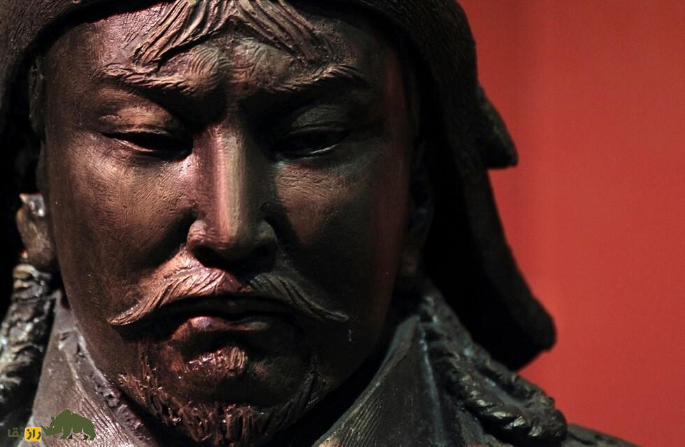 مجسمه چنگیز خان مغول که از فلز ساخته شده است