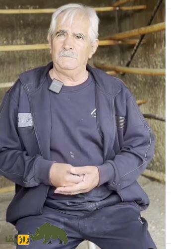 حاج حسن گنجی؛ استاد بزرگ کبوتربازی ایران معروف به «پدر عشقبازی اصفهان» که عاشق کبوتر سرور بود حاج حسن گنجی؛ استاد بزرگ کبوتربازی ایران معروف به «پدر عشقبازی اصفهان» که عاشق کبوتر سرور بود