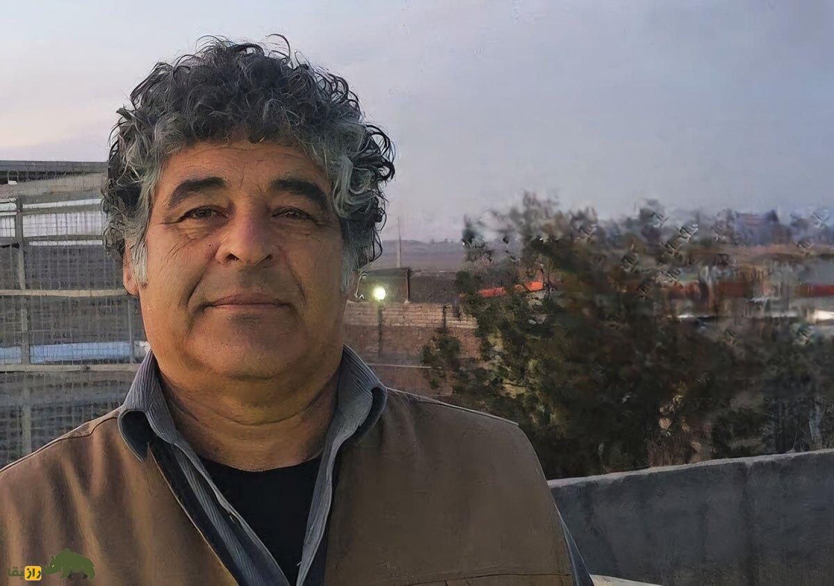 علی احمدی؛ کبوترباز معروف به «علی طوطی» که علاقه خاصی به کبوتر سوسکی و قلمکار دارد