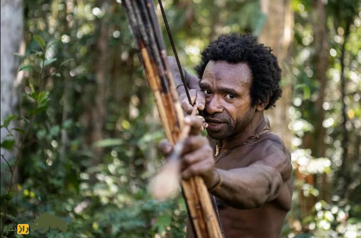 تصاویر باورنکردنی از تنها قبیله آدمخوار جهان؛ مراسم کشتن و خوردن انسانهای غریبه! تنها قبیله آدمخوار جهان