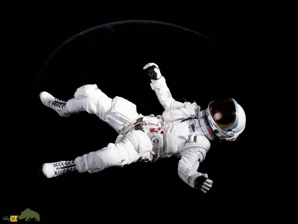 در فضا چه اتفاقی برای جسد انسان می‌افتد و بدن چگونه تجزیه می‌شود؟