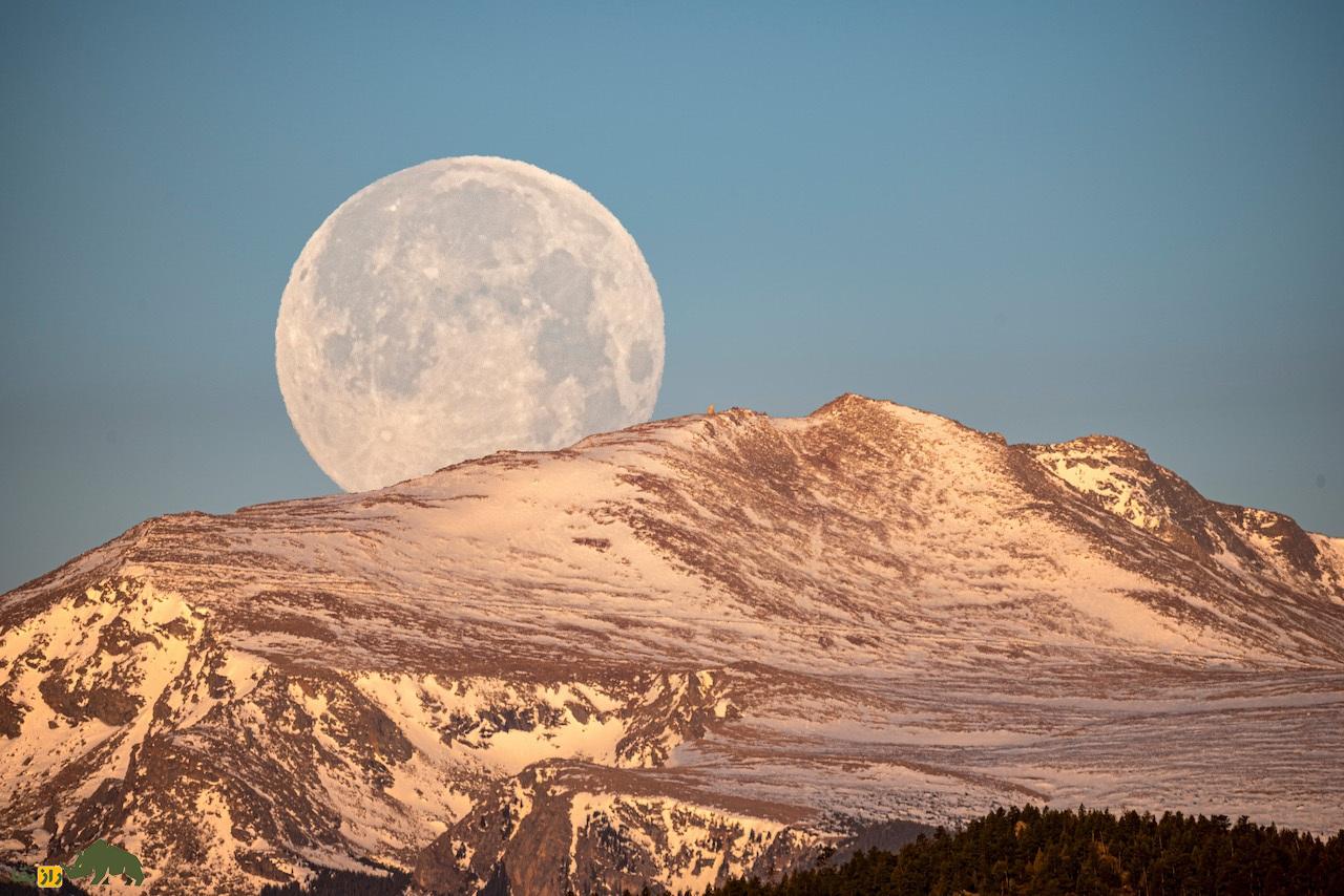 داستان عجیب و خشونت‌آمیز تولد ماه؛ ماه چگونه شکل گرفت؟