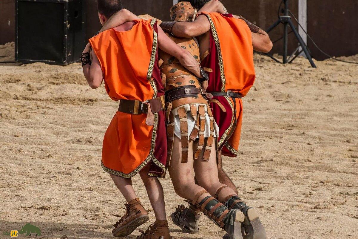 عرق بدن گلادیاتورها در روم باستان؛ داروی افزایش میل جنسی!