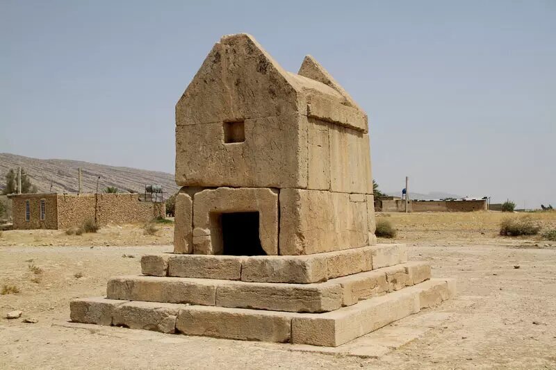 (تصویر) گور دختر قبر کیست؛ آرامگاهی شبیه به آرامگاه کوروش در بوشهر گور دختر