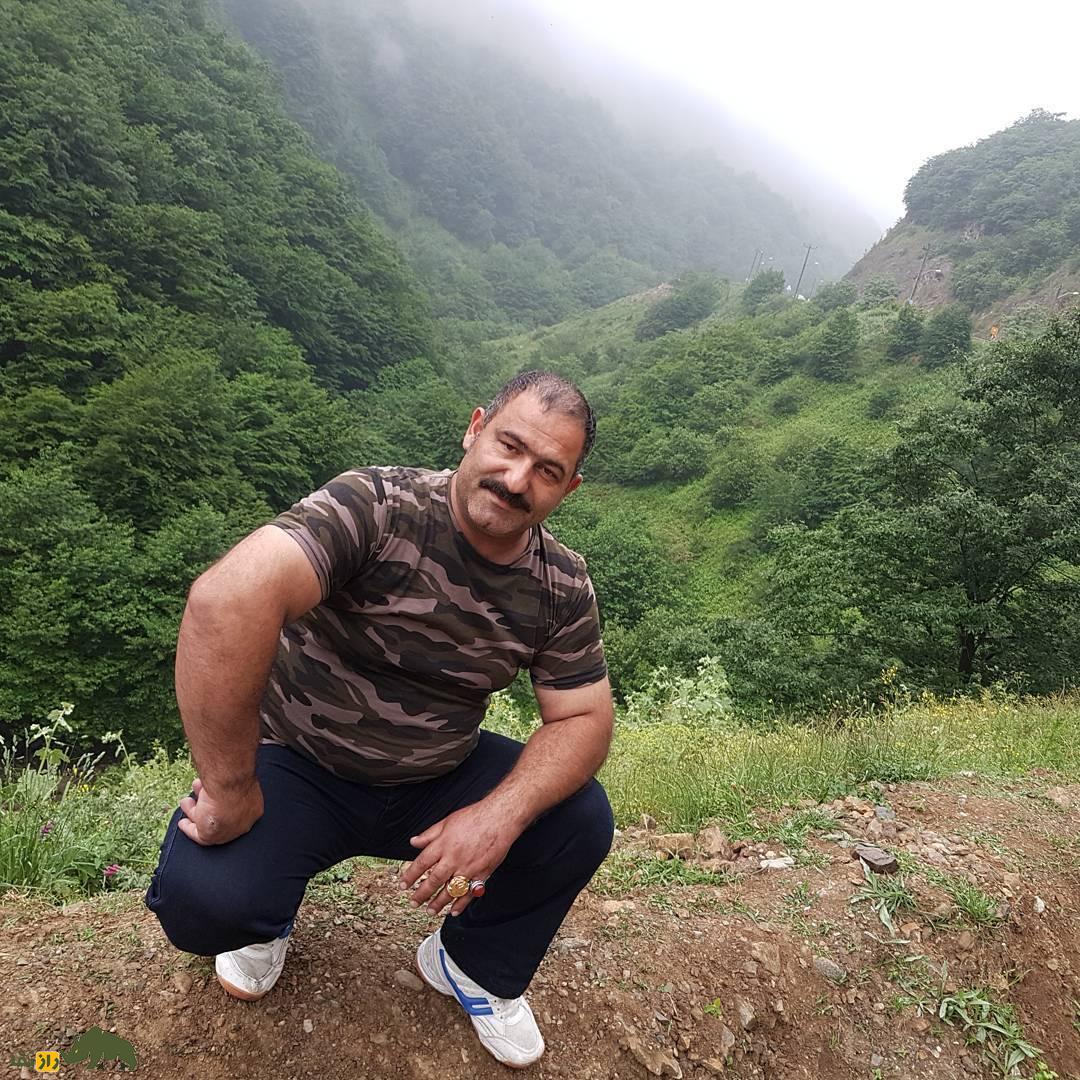 امید صفتی؛ معروفترین کبوترباز شمال ایران که استاد بزرگ پرورش کبوتر جهنمی است امید صفتی