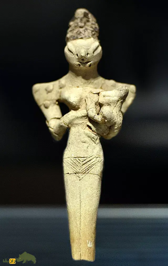 فرازمینی‌ها در کویت؛ مجسمه ۷۵۰۰ ساله و مرموز «انسان مارنما» در کویت کشف شد!