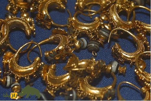 گنج نمرود؛ گنج بزرگ عراق که جهانیان را متحیر کرد و در جنگ عراق و آمریکا ناپدید شد گنج نمرود؛ گنج بزرگ عراق که جهانیان را متحیر کرد و در جنگ عراق و آمریکا ناپدید شد