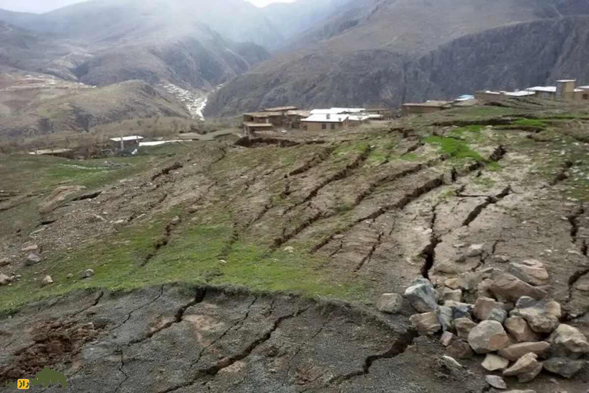 کوهی که یک روستا را بلعید؛ آبکار علیا زیر خاک دفن شد و فقط ۱۳ نفر از مرگ گریختند! کوهی که یک روستا را بلعید؛ آبکار علیا زیر خاک دفن شد و فقط ۱۳ نفر از مرگ گریختند!