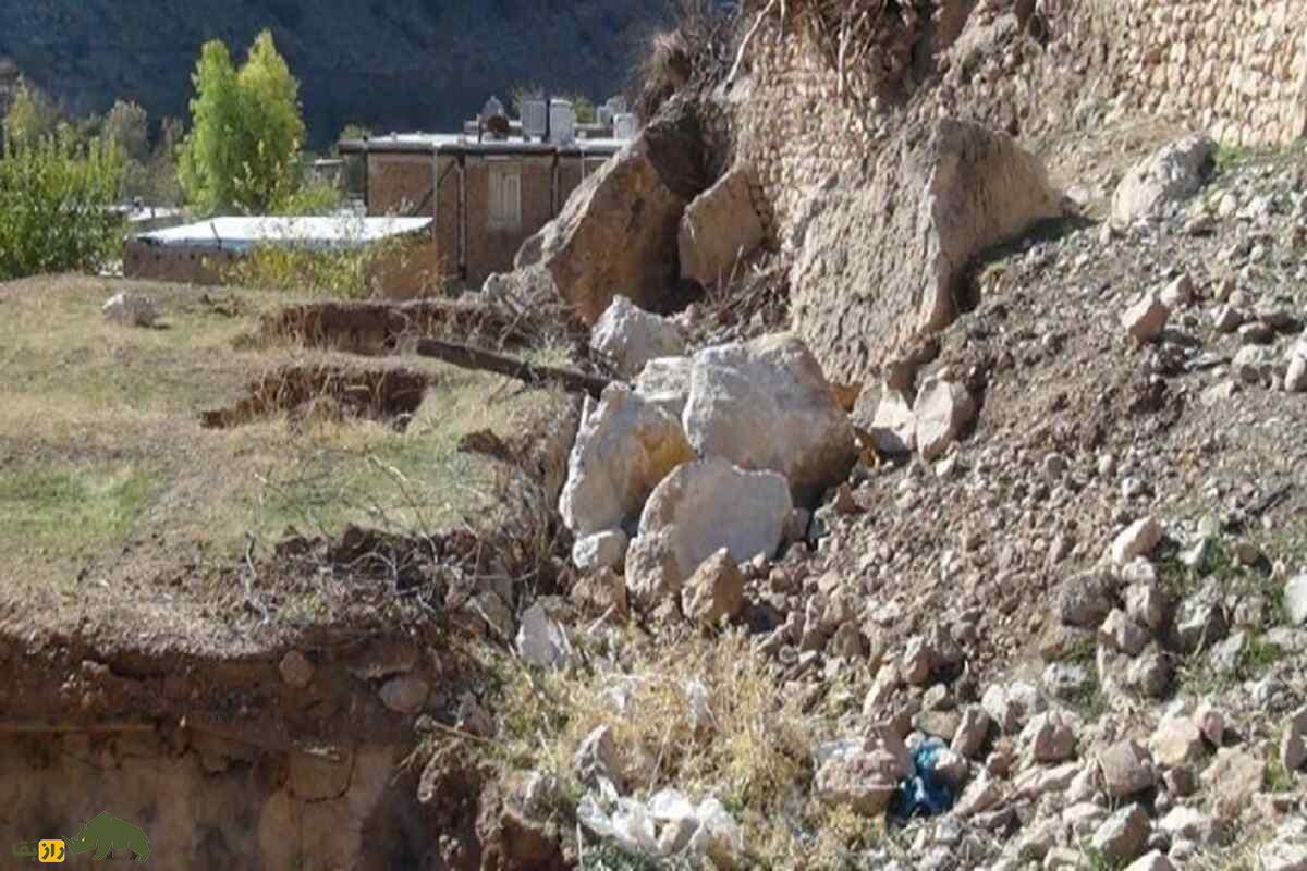 کوهی که یک روستا را بلعید؛ آبکار علیا زیر خاک دفن شد و فقط ۱۳ نفر از مرگ گریختند! کوهی که یک روستا را بلعید؛ آبکار علیا زیر خاک دفن شد و فقط ۱۳ نفر از مرگ گریختند!