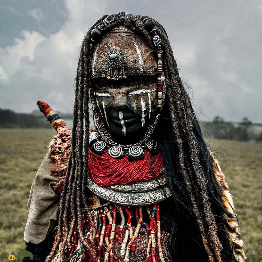 تصاویری از ترسناک‌ترین جادوگر جهان که وحشی حیوان خانگی دنیا را دارد!