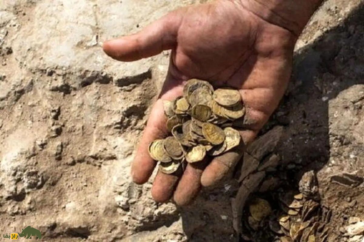 چگونه بعضی با گوش دادن به صدای زمین محل گنج و دفینهها را پیدا میکنند؟ آیا صدای زمین راز گنجها را فاش میکند؟ گنج