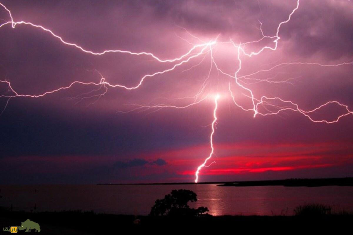 صاعقه‌های کاتاتومبو؛ آسمانی که هر شب برق می‌زند!