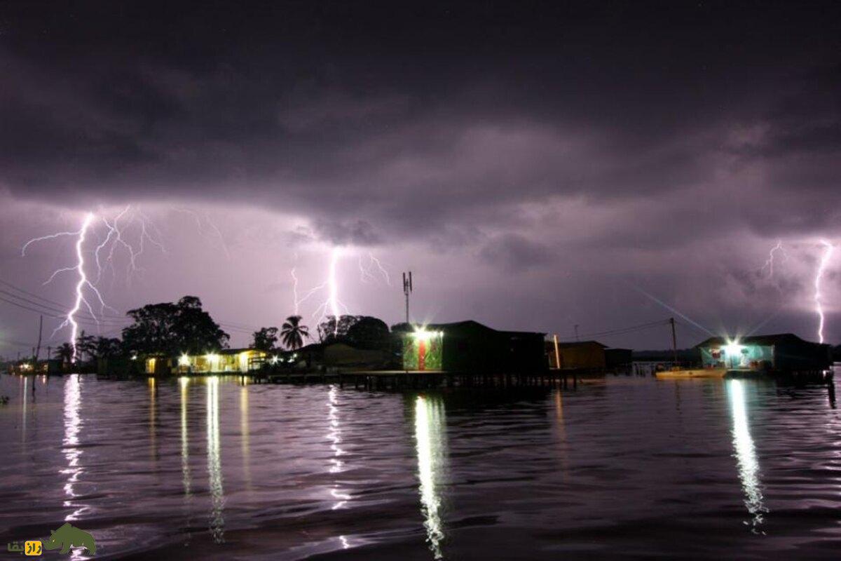 صاعقه‌های کاتاتومبو؛ آسمانی که هر شب برق می‌زند!