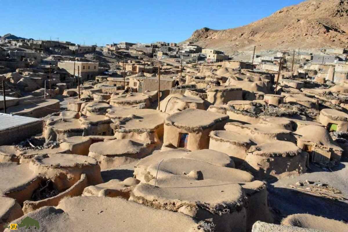 ماخونیک؛ هفتمین روستای عجیب دنیا در خراسان جنوبی با کوتاهقدترین مردم جهان ماخونیک؛ هفتمین روستای عجیب دنیا در خراسان جنوبی با کوتاهقدترین مردم جهان