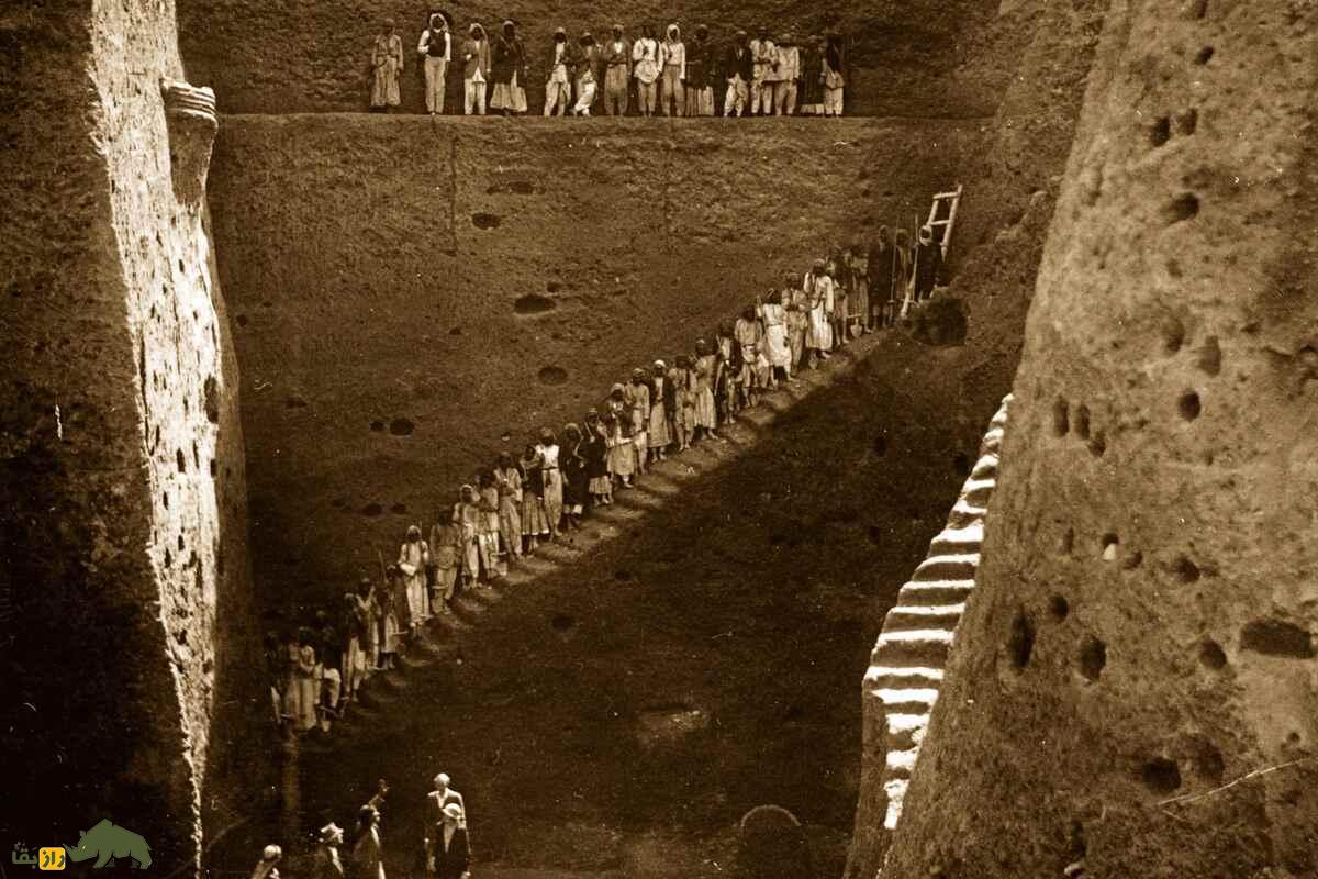 گودال بزرگ مرگ؛ بزرگ‌ترین قبرستان سلطنتی تاریخ که ۷۴ نفر خدمه را زنده زنده در کنار پادشاه دفن کردند!