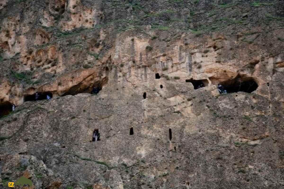 گنج پنهان پلدختر؛ آیا طلای اشکانیان هنوز در غار باستانی کوگان دفن شده است؟