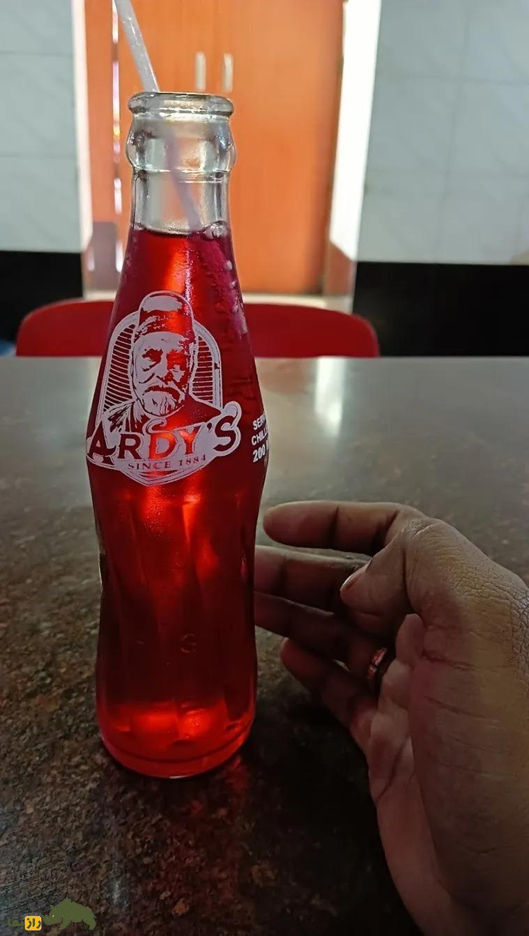 نوشابه اردشیر؛ نوشابه معروف هندی که دو سال قبل از کوکاکولا توسط یک ایرانی در هند تولید شد نوشابه اردشیر؛ نوشابه معروف هندی که دو سال قبل از کوکاکولا توسط یک ایرانی در هند تولید شد