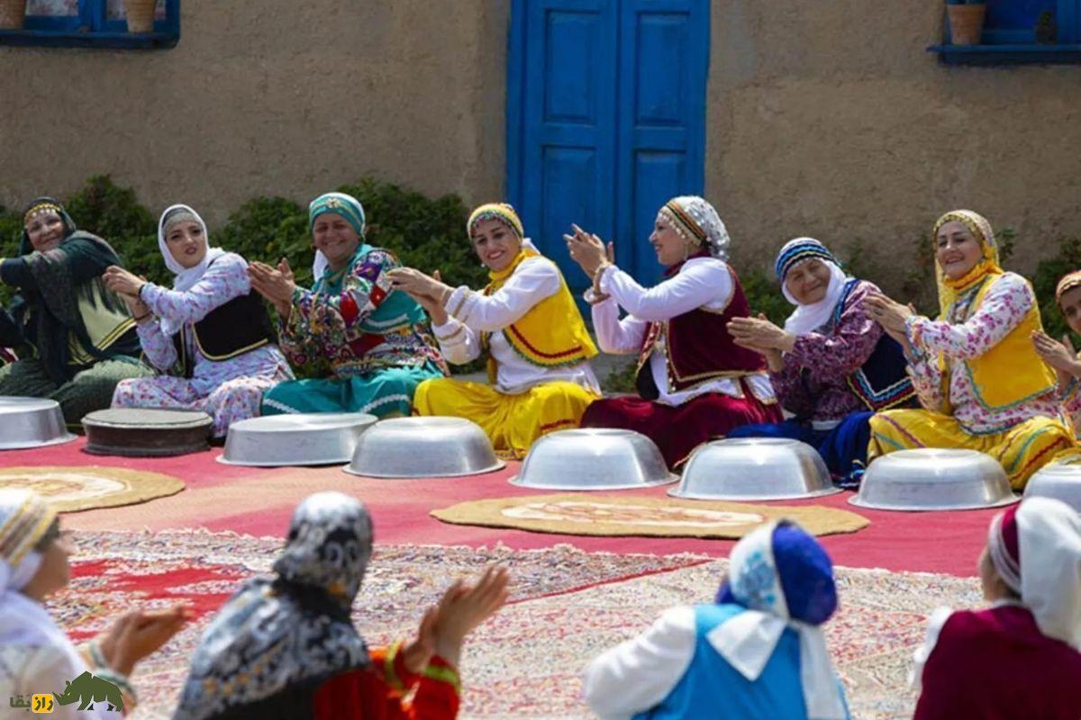 جشن زن‌سالار در روستای قشلاق لَلِه؛ روزی که مرد‌ها از روستا بیرون می‌روند و زنان فرمان می‌رانند