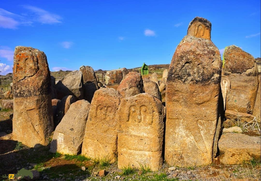 گورستان شهر یئری اردبیل؛ مخوفترین گورستان ایران با ۹۰۰۰ سال قدمت که گورهایی شبیه انسان و بدون دهان دارد گورستان شهر یئری اردبیل