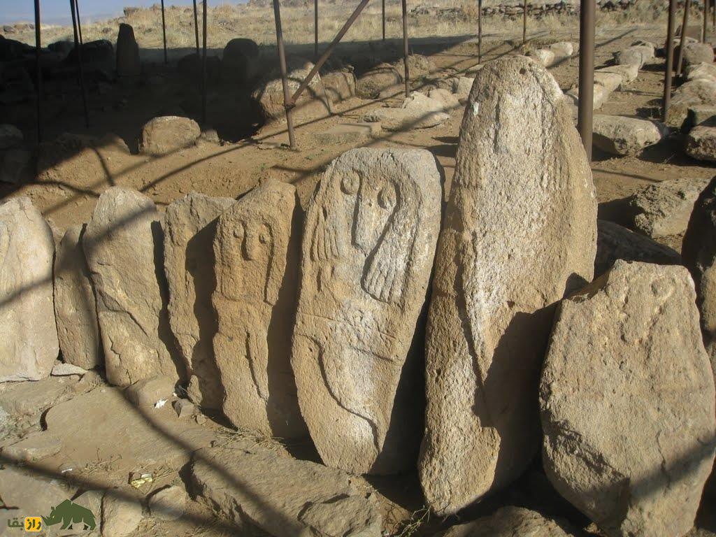 گورستان شهر یئری اردبیل؛ مخوفترین گورستان ایران با ۹۰۰۰ سال قدمت که گورهایی شبیه انسان و بدون دهان دارد گورستان شهر یئری اردبیل