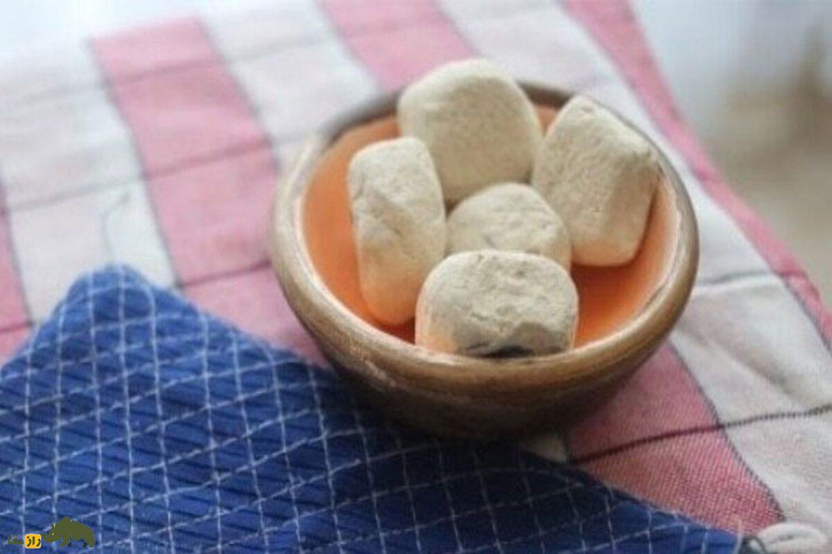 سفیداب؛ راز طبیعی و موثر لایهبرداری و روشنکننده پوست بدون عوارض شیمیایی سفیداب؛ راز طبیعی و موثر لایهبرداری و روشنکننده پوست بدون عوارض شیمیایی