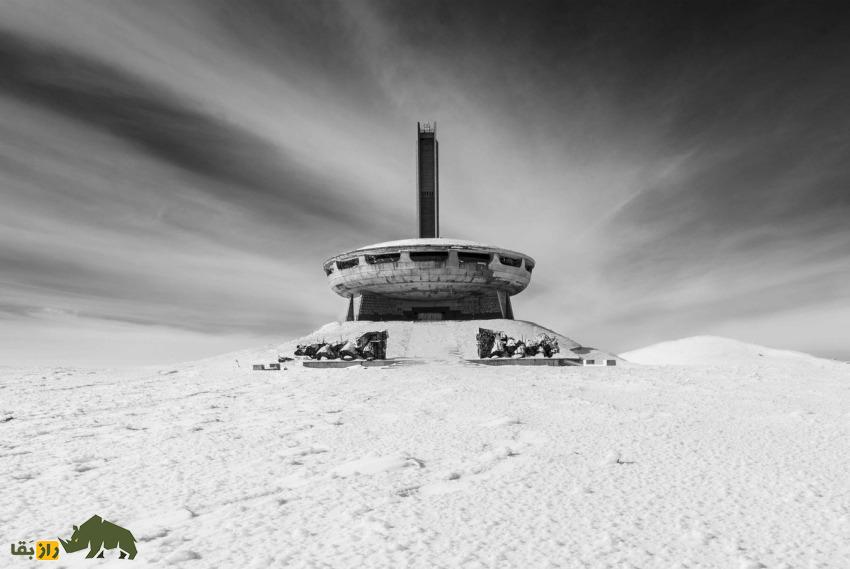 بوزلودژا؛ بنایی کاملا شبیه سینه فضایی و نماد کشور بلغارستان که عجیبترین معماری کمونیستی جهان است بوزلودژا