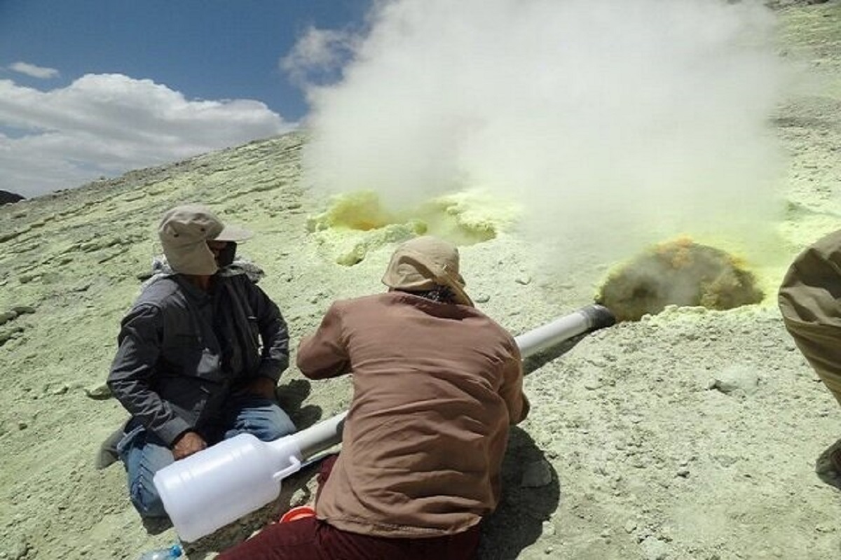 کوه آتشفشانی تفتان در استان سیستان و بلوچستان پس از ۷۰۰ هزار سال فعال شد
