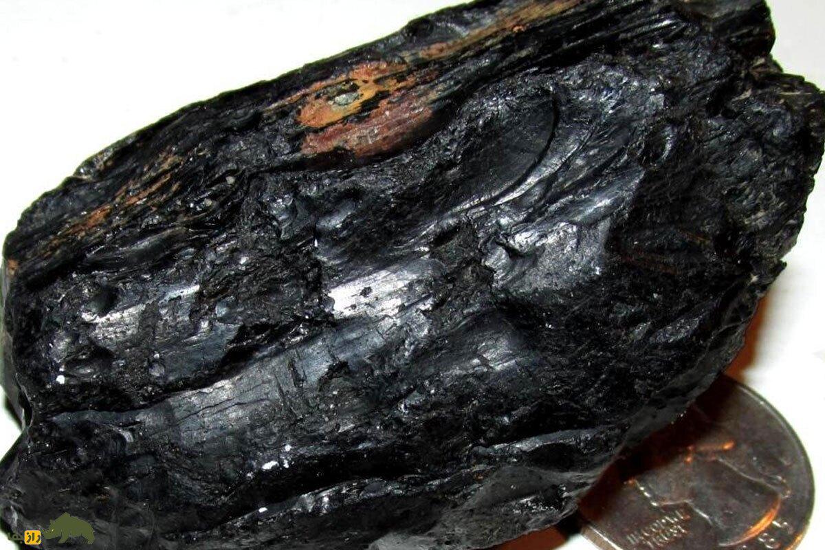 سرندیبیت؛ جواهری افسانه‌ای فوق‌کمیابی که فقط در دو کشور دنیا پیدا می‌شود و هر قیراطش بین ۶ تا ۳۲ میلیارد تومان قیمت دارد