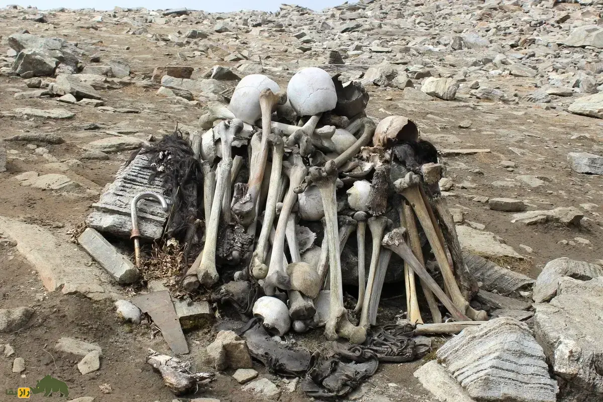 دریاچه اسکلت؛ ترسناک‌ترین دریاچه دنیا با اسکلت‌های باستانی صد‌ها زن، کودک و مرد که راز آن هنوز حل نشده است