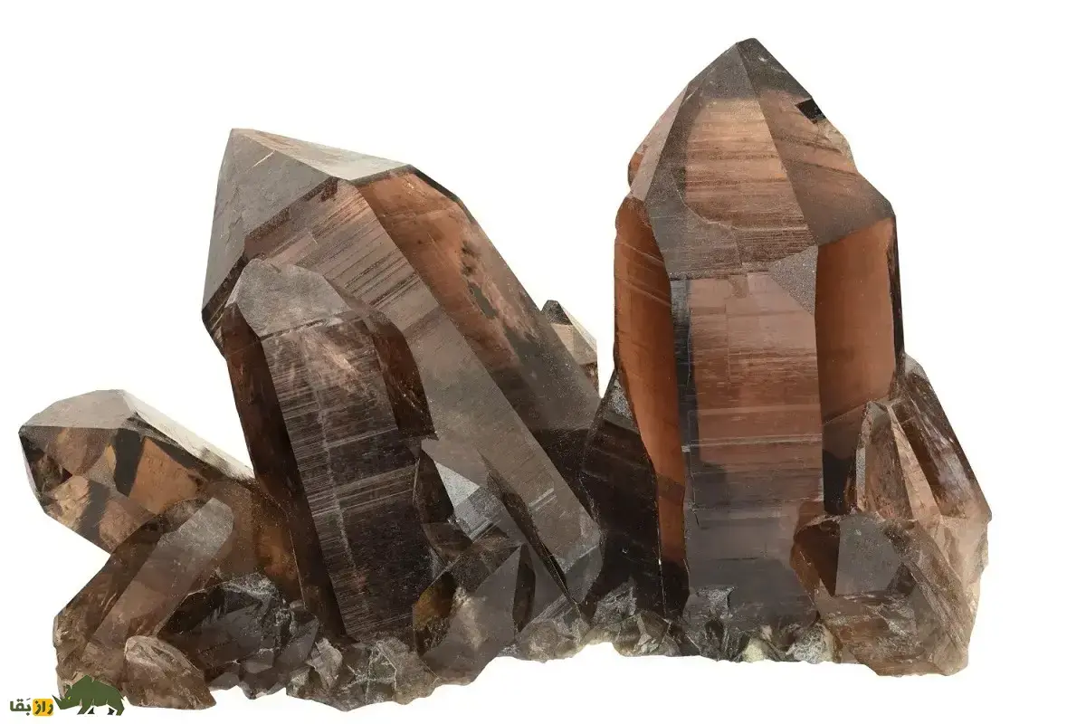 کوارتز دودی؛ سنگی باستانی معروف به «سنگ بی‌رحم» که سنگ ملی کشور اسکاتلند است و انسان را با حقیقت مواجه می‌کند