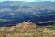 زندان سلیمان؛ مرموزترین جاذبه‌ طبیعی ایران که هنوز صدای دیوها و اجنه از آن به گوش می‌رسد