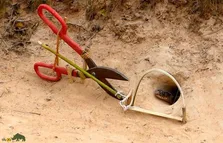 (ویدئو) ساخت یک تله مارگیر دست‌ساز با استفاده زنجیر موتور