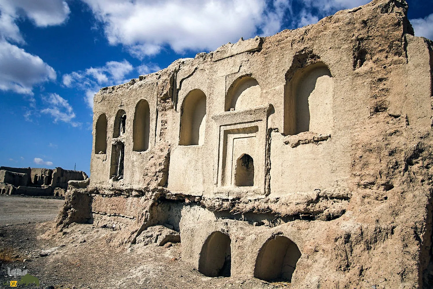 قلعه ایزدخواست