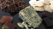 کابرالس؛ گران‌ترین پنیر دنیا با ترکیبی از شیر گاو، گوسفند و بز که هر کیلوگرم آن یک میلیارد و ۵۰۰ میلیون تومان قیمت دارد